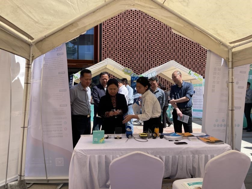 ef0cf8f114cb6472cabdd4fb872d006